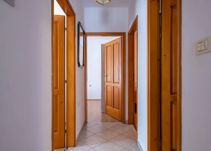 Sunce By Interhome Pola