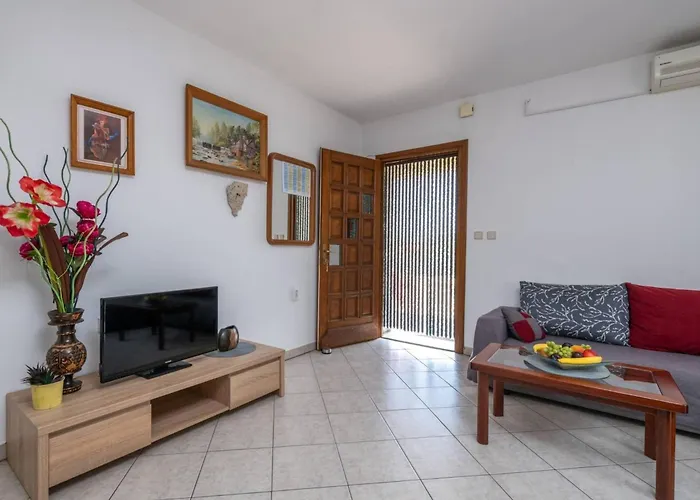 Holiday home Sunce By Interhome