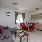 Sunce By Interhome *