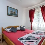 Dom wakacyjny Sunce By Interhome