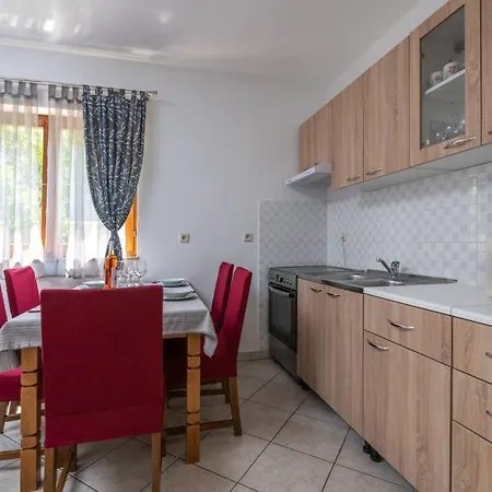 Сasa de vacaciones Sunce By Interhome *