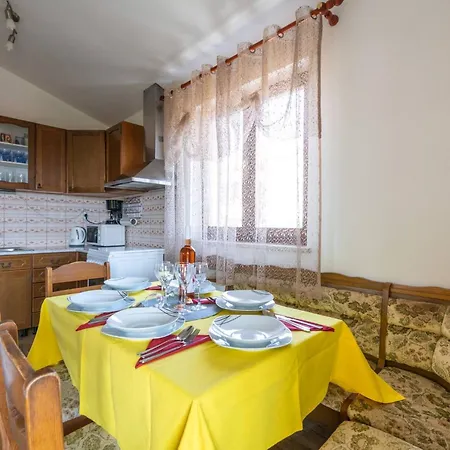 Сasa de vacaciones Sunce By Interhome *